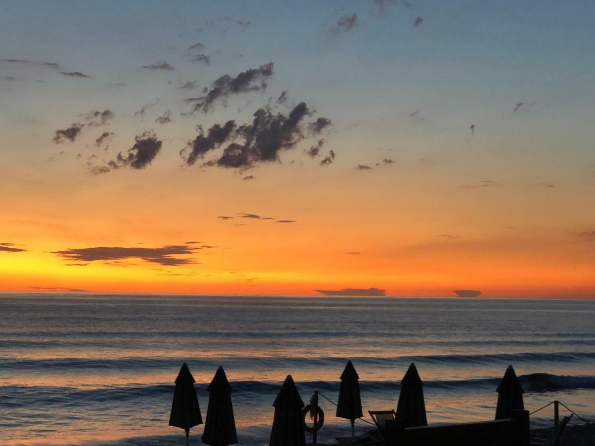 Residence Le Palme - Appartamenti Sul Mare - Spiaggia Tra Palinuro E Caprioli Pisciotta Luaran gambar